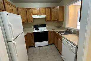 35 Warwick St, New Haven, CT 06513 - Photo 1