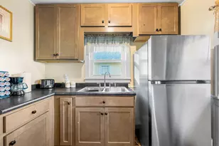 10 Mitchell Ct, Norwich, CT 06360 - Photo 1