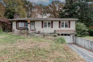 10 Stone Ct, Ledyard, CT 06335 - Photo 1