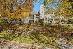 33 Crown Knoll Ct, Groton, CT 06340 - Photo 1