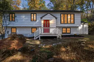 51 Charter Oak Dr, Oxford, CT 06478 - Photo 1