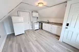 35 Hillside Ave, Meriden, CT 06451 - Photo 1