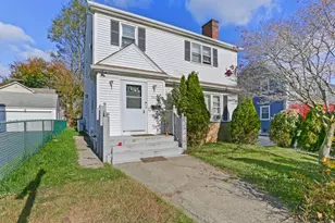932 Thorme St, Bridgeport, CT 06606 - Photo 1