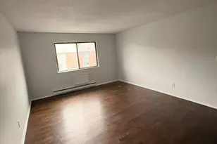 24 Coleman St, West Haven, CT 06516 - Photo 1