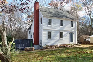 20 Carriage Dr Ext, Clinton, CT 06413 - Photo 1