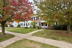 171 Sylvan Knoll Rd, Stamford, CT 06902 - Photo 1