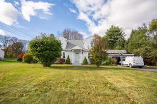 22 Eastview Dr, Windsor, CT 06095 - Photo 1