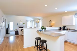 188 Julia Ct, Newtown, CT 06482 - Photo 2