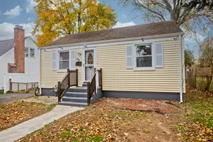 39 Wade Ave, Bloomfield, CT 06002 - Photo 1