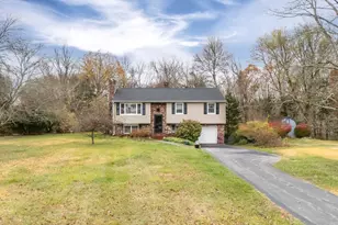31 Uncas Dr, Griswold, CT 06351 - Photo 1