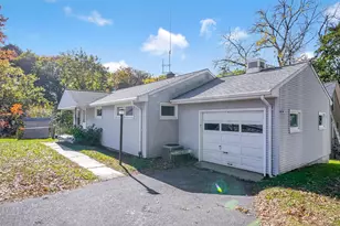 11 Carpet St, Enfield, CT 06082 - Photo 1