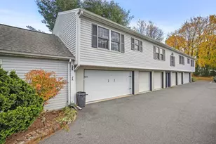 96 Franklin St, Danbury, CT 06810 - Photo 1