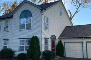 37 Kendall Green Dr, Milford, CT 06461 - Photo 1