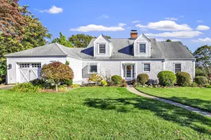 576 Bridgeview Pl, Stratford, CT 06614 - Photo 1