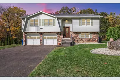 85 Metacomet Road, Plainville, CT 06062 - Photo 1