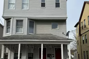 76 Lounsbury Ave, Waterbury, CT 06706 - Photo 1