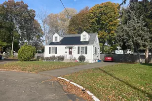 47 Guilford Ct, East Haven, CT 06512 - Photo 1