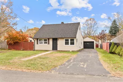 16 Greenway Place, Meriden, CT 06451 - Photo 1