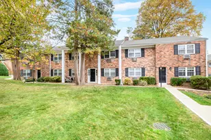 151 Courtland Ave, Stamford, CT 06902 - Photo 1