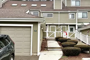 27 Country Walk, Shelton, CT 06484 - Photo 1