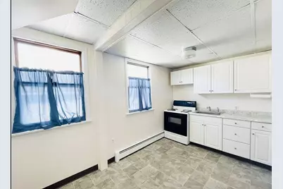 425 Montauk Avenue #3, New London, CT 06320 - Photo 1