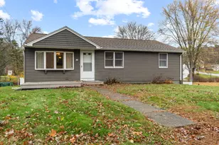 10 Green Acres Ln, Thompson, CT 06255 - Photo 1