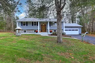 7 Deerfield Dr, Newtown, CT 06482 - Photo 1