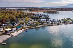223 Giants Neck Rd, East Lyme, CT 06357 - Photo 1