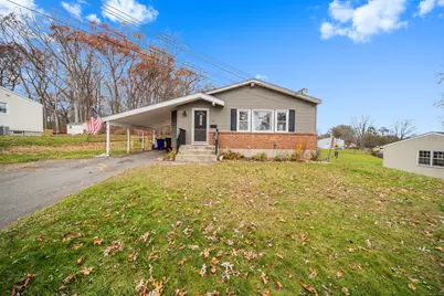 19 Thomas Street, Windsor Locks, CT 06096 - Photo 1