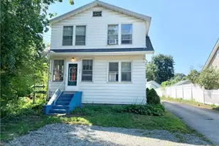 486 Mohegan Ave Pkwy, Waterford, CT 06375 - Photo 1