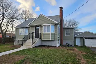 16 Vista Dr, East Haven, CT 06512 - Photo 1