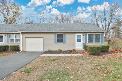 102 North Maple Street #APT 1A, Enfield, CT 06082 - Photo 1