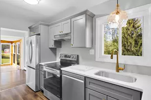 26 Seminole Cir, West Hartford, CT 06117 - Photo 1