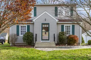 71 Treadwell Ave, Thomaston, CT 06787 - Photo 1