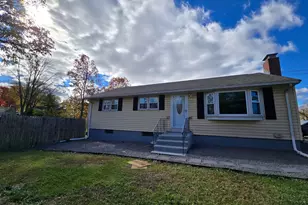 559 Mountain Rd, Newington, CT 06111 - Photo 1