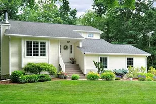 307 Trapper Cir, Windsor, CT 06095 - Photo 1