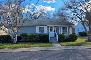 64 Woodrow Ave, Norwich, CT 06360 - Photo 1