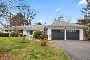 12 Haviland Rd, Bloomfield, CT 06002 - Photo 1