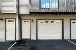 15 Crest St, West Haven, CT 06516 - Photo 1