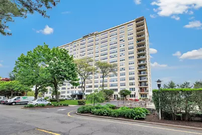 2625 Park Avenue #5S, Bridgeport, CT 06604 - Photo 1