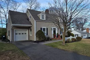 15 Ezra Rd, Danbury, CT 06811 - Photo 1