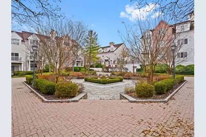 51 Forest Avenue #APT 19, Greenwich, CT 06870 - Photo 1