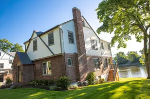 40 Strickland Rd, Greenwich, CT 06807 - Photo 1