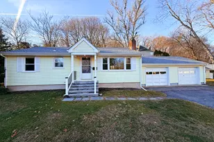 7 Mallard Rd, Norwalk, CT 06850 - Photo 1