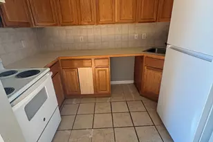 16 Franklin St, Norwich, CT 06360 - Photo 1