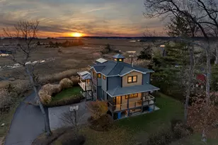 28 Riverside Ln, Madison, CT 06443 - Photo 1