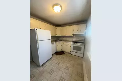 18 Canterbury Arms #18, New Milford, CT 06776 - Photo 1