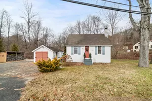 10 Hazel Plain Rd, Woodbury, CT 06798 - Photo 1