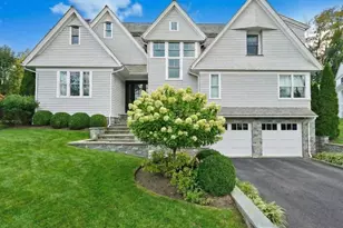 9 Pond Edge Rd, Westport, CT 06880 - Photo 1