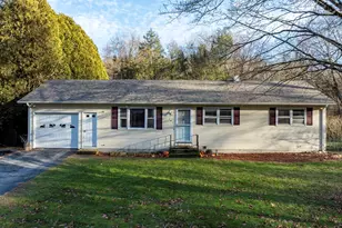 142 Starr St, Norwich, CT 06360 - Photo 1